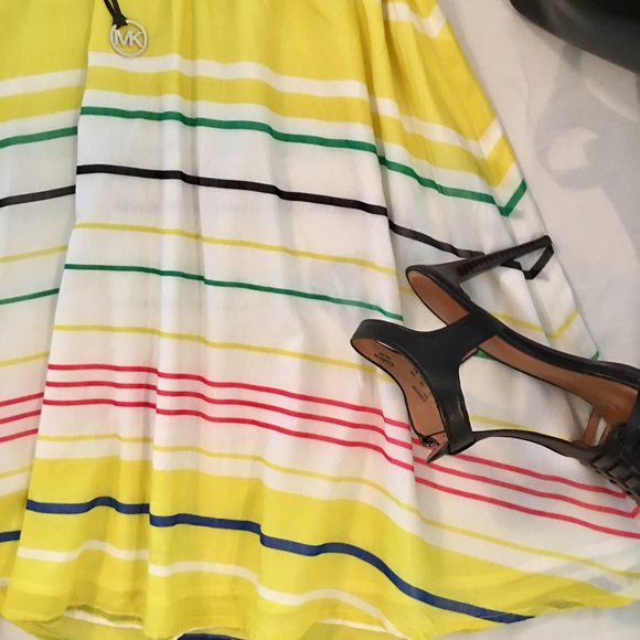 - Chronicle of a Rainbow Dress its a hit! - Picture 4 of 5